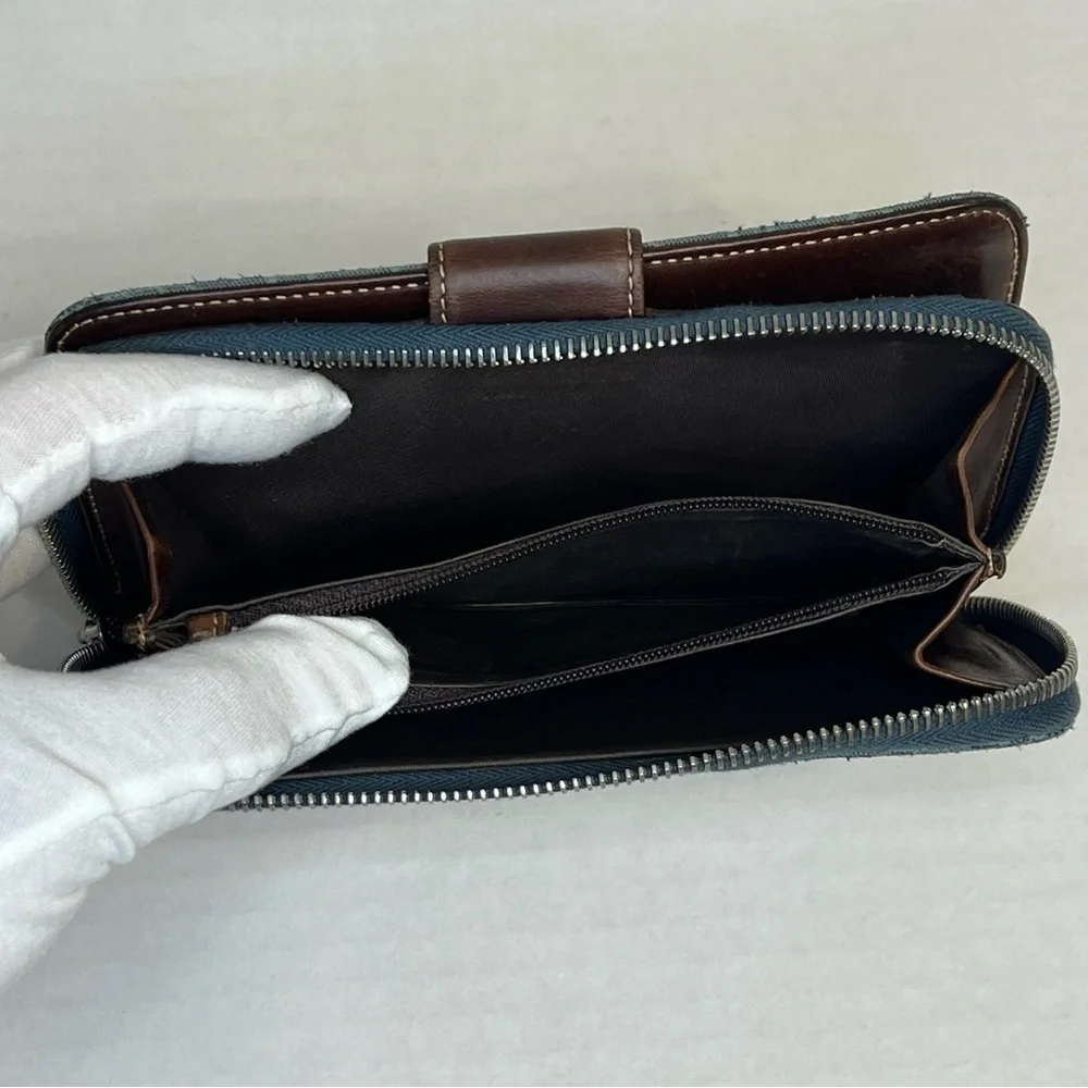 Dooney & Bourke Monogram‎ Canvas and leather checkbook wallet